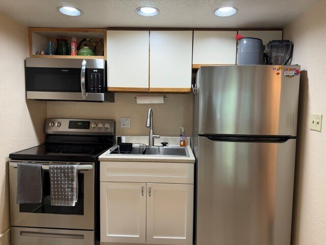 Photo - 1032 Vine St Unit Studio