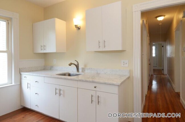 Photo - 26 Taft St Unit 2