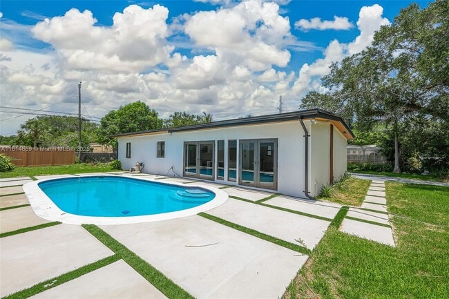 Photo - 3105 SW 16th St