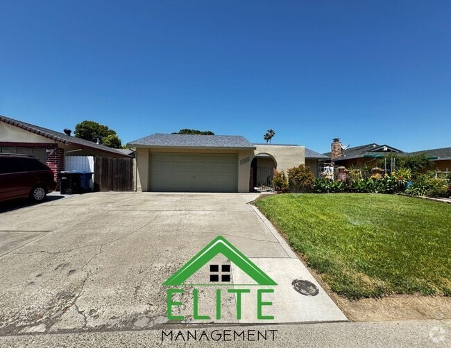Building Photo - **Spacious 5-Bedroom Home with Modern Upgr...