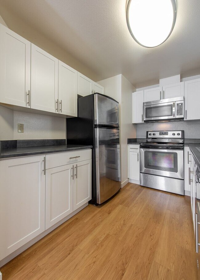 Photo - Martine Apartments