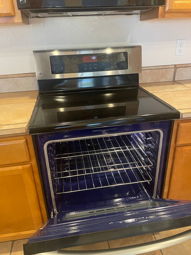 Photo - 244 W Goldfinch Way