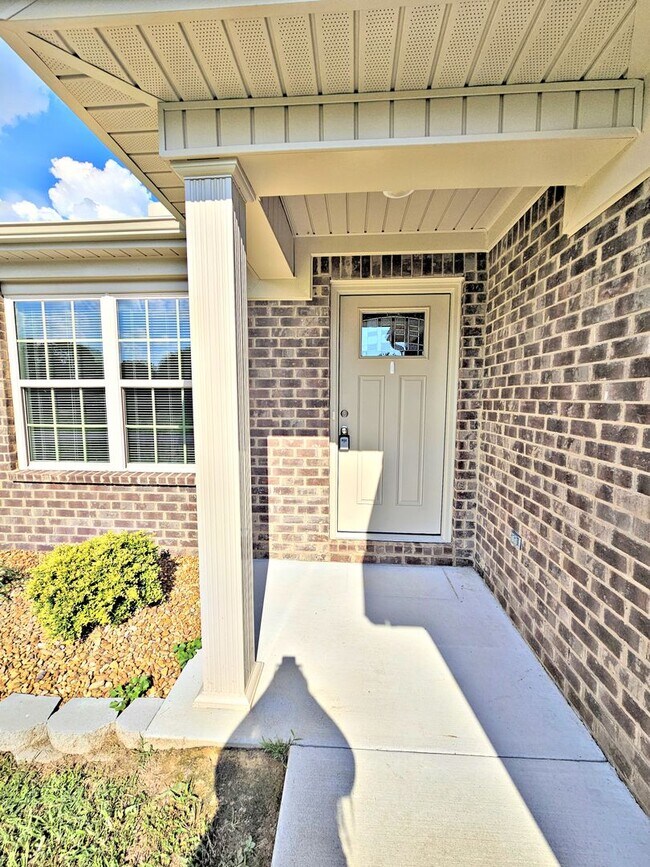 717 Iron Wood Dr