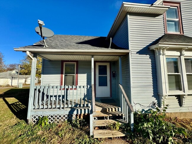 Photo - 701 Roosevelt Ave Townhome