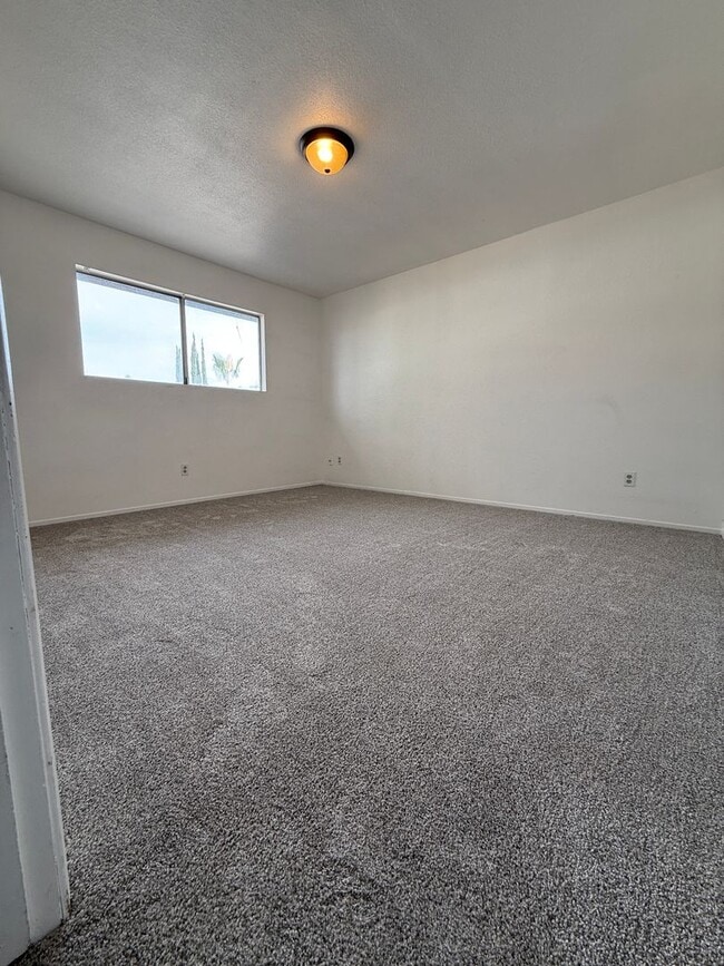 Photo - Porterville Townhouse for Rent: 2 Bedroom, 1.5 bath