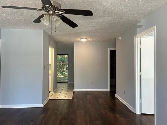 1240 Shalom Dr