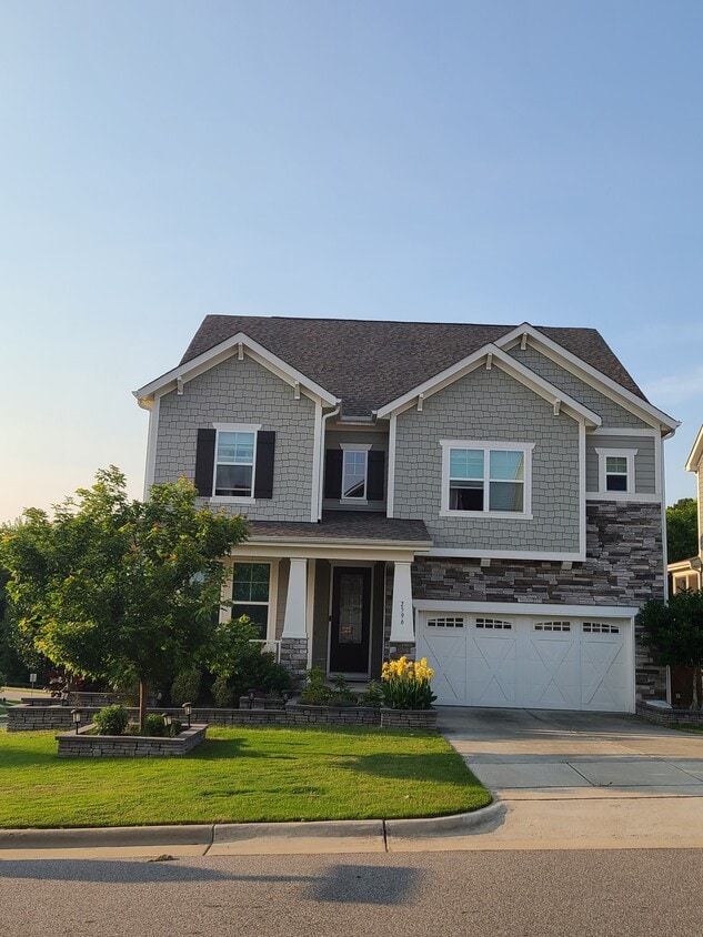 Photo - 2596 Vining Branch Way (Apex, NC)