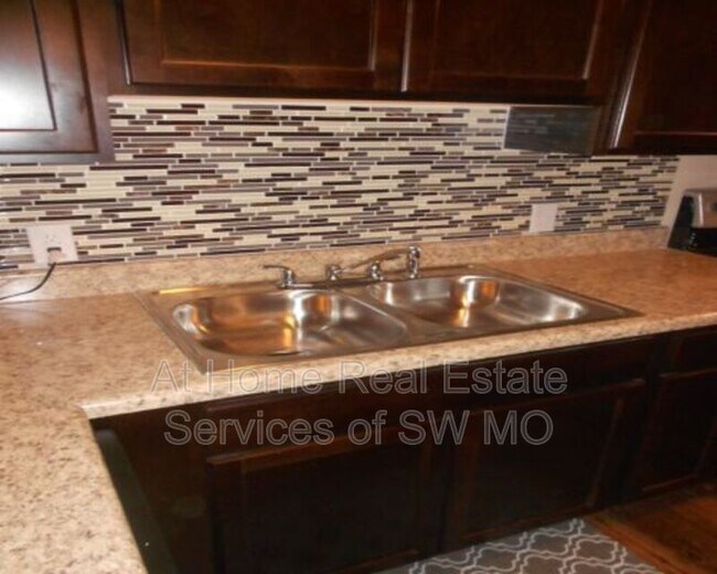 Photo - 1400 S Campbell Ave Unidad Apt #121