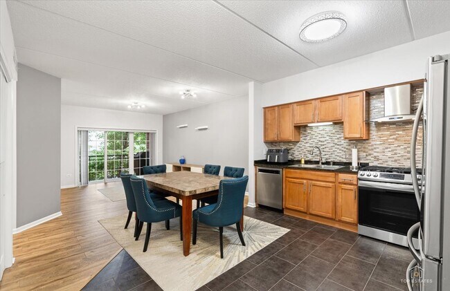 Photo - 3501 Wellington Ct Unit 203