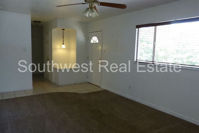 Photo - Lovely 3 bedroom 2 bath home