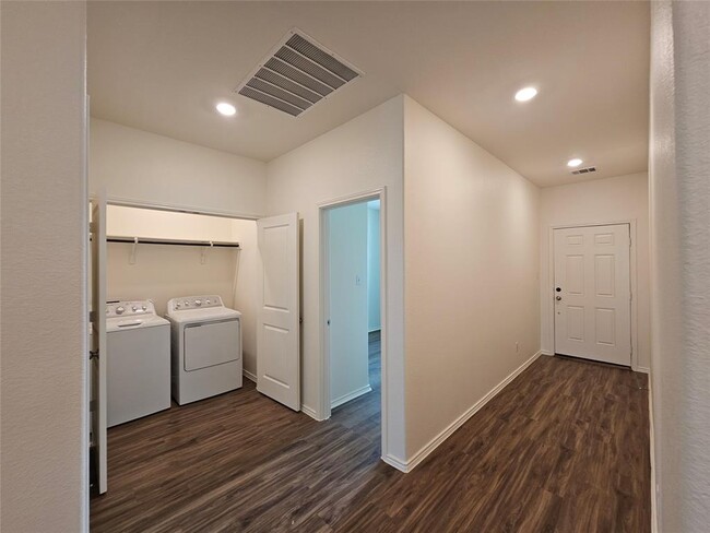 Photo - 228 Gabriels Bluff Dr