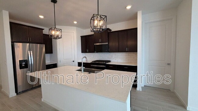 Photo - 17875 W Washington St