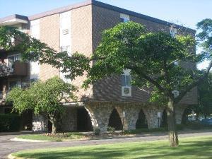 Building Photo - 1331 S Finley Rd Unit 208