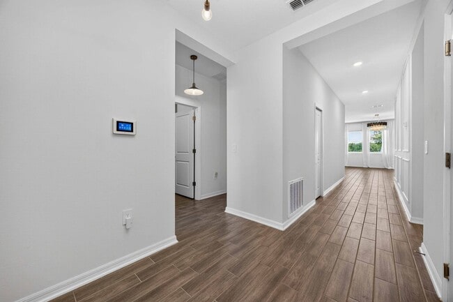 Photo - 281 Piave St