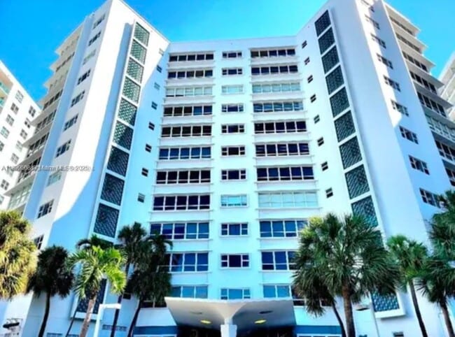 Photo - 4925 Collins Ave Unidad 5G