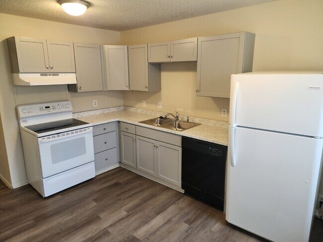 Photo - 4806 S Union St