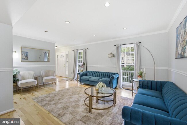 Photo - 8664 Pohick Forest Ct