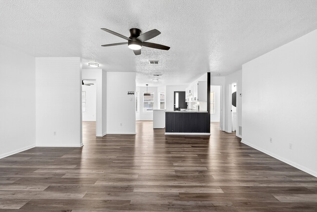 Photo - 4408 Janelle Dr