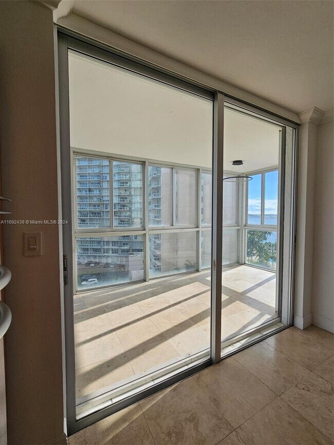145 SE 25th Rd Unit 804