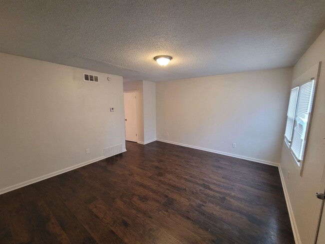 Photo - 3362 BARRON Ave Townhome