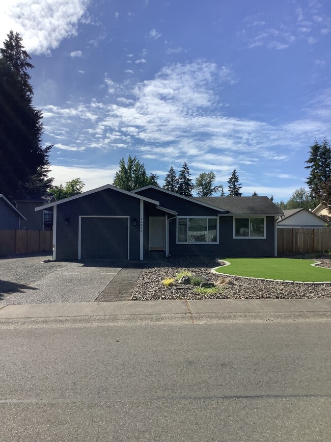 Front of house - 26343 191st Pl SE Casa