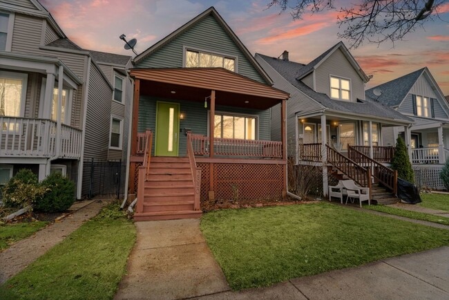 Photo - 2850 W Henderson St Unit 1