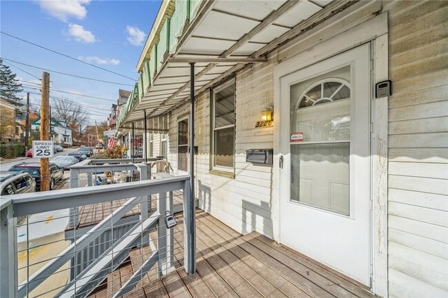 Photo - 3226 Richardson Ave