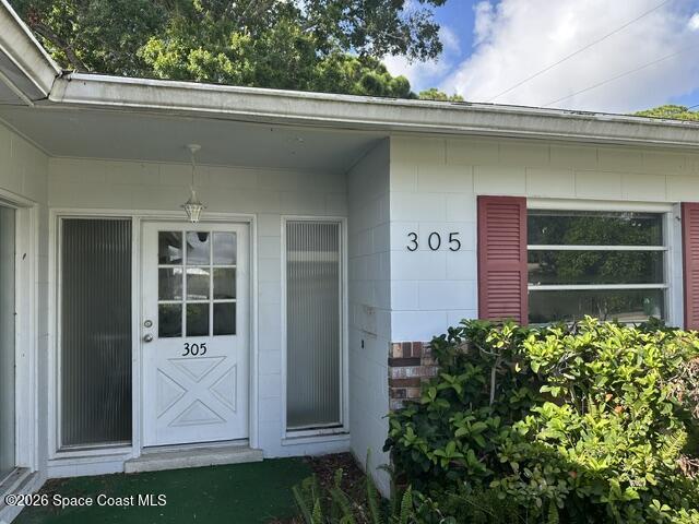 Building Photo - 305 Marlin Dr