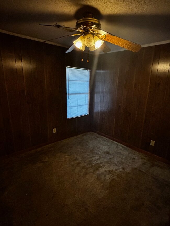 Photo - 500 Azalea St