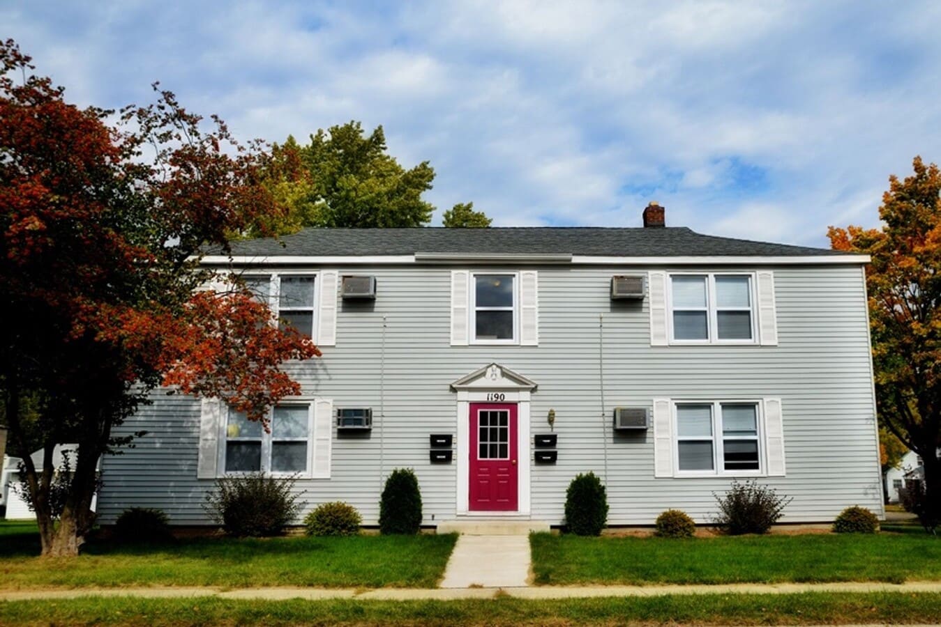 One Bedroom First Floor Apartment in a 4 unit Building - One Bedroom First Floor  Apartment in a 4 unit Building Unit 02