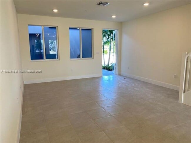 Photo - 10250 NW 66th St Unit 10250 NW 66th St  103