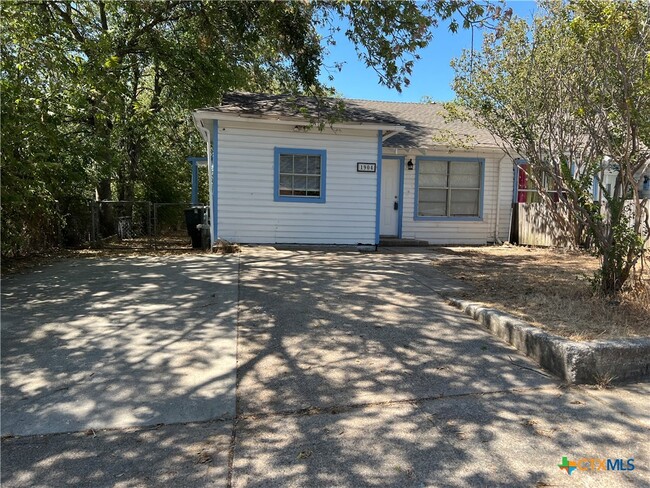 Photo - 1904 Poage Ave Townhome