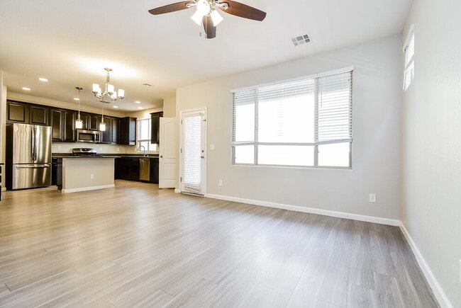 Photo - 10440 Yew Blossom Ave