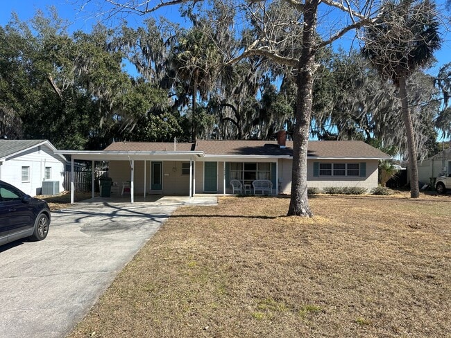 Building Photo - 3 Bedroom 2 Bath in Leesburg - Loves Point