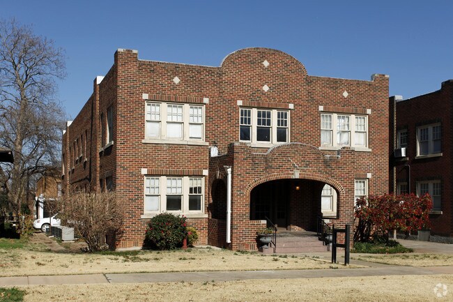 Photo - Mesta Park 8 Plex Apartments