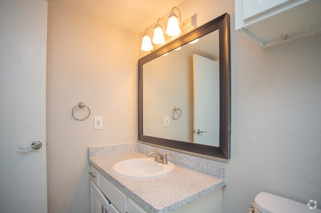 1HAB, 1BA - 576SF - A9 - Montecito Club