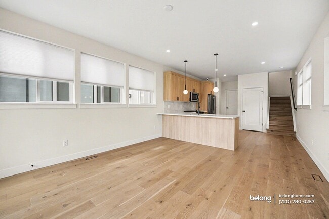 Photo - 1415 Zenobia St