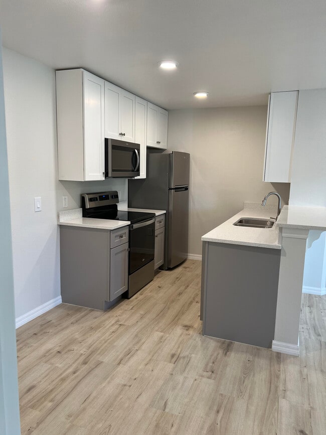 Photo - 2592 Grassy Point Dr Unit 212