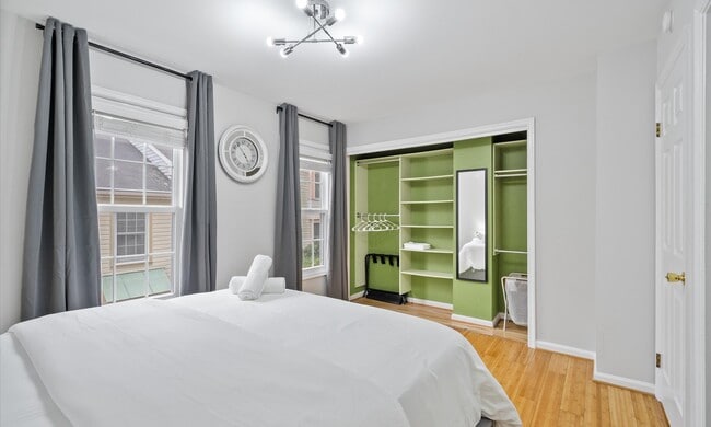 Building Photo - 5073 9th St S Rental