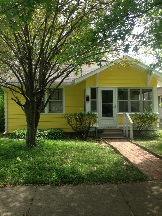 Photo - 108 E Vermilya Ave