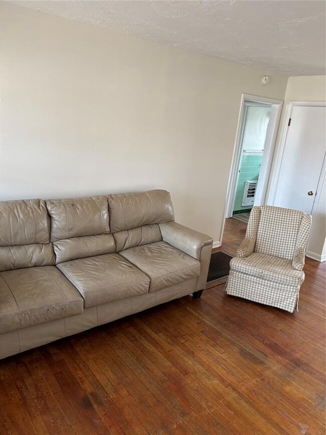 Photo - 1324 Dorchester Dr