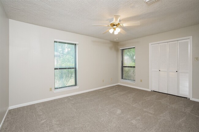 Photo - 12502 Olympia Dr