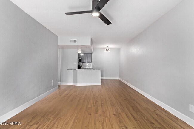 Photo - 3416 N 44th St Unidad 70