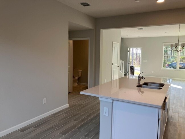 Photo - 15523 Bay Brg St