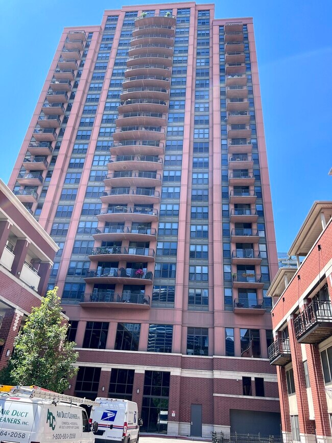 Photo - 330 N Jefferson St Condo Unit 1404