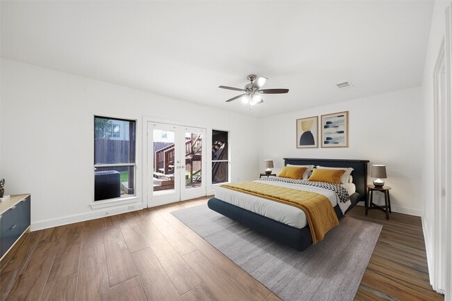 Building Photo - 907 Hartman St