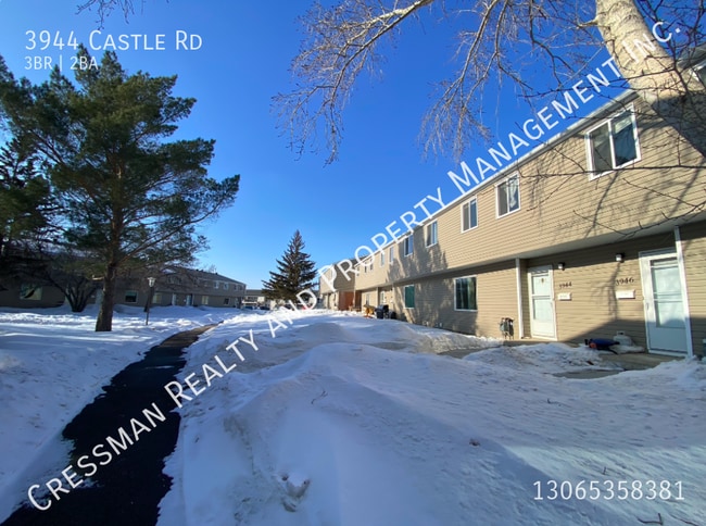 Photo - 3 Bedroom Townhouse near University