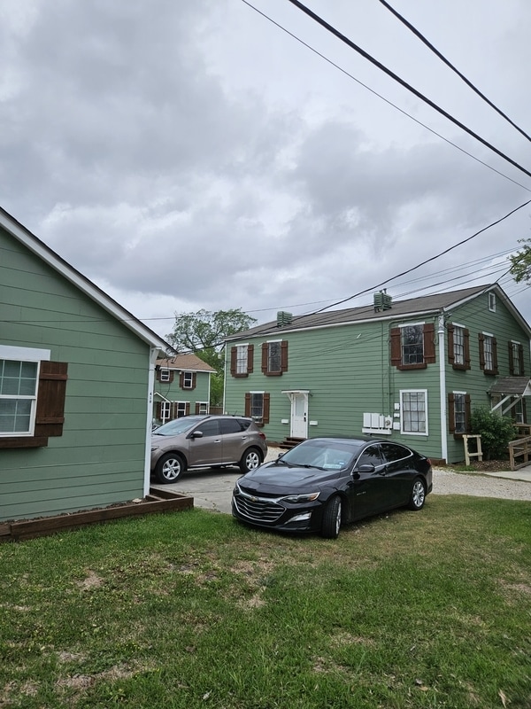Photo - 410 Randall St