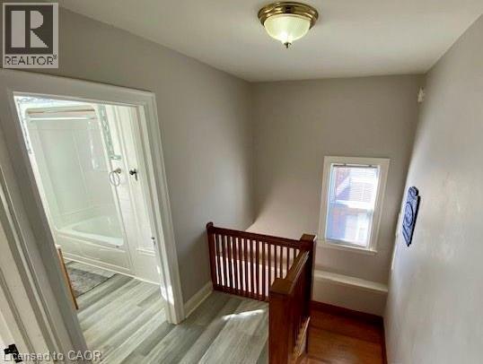 Photo - 18 Cameron Ave S