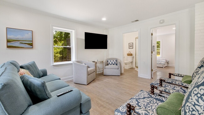 Photo - 546 Collins Meadow Dr Unidad ID1253398P